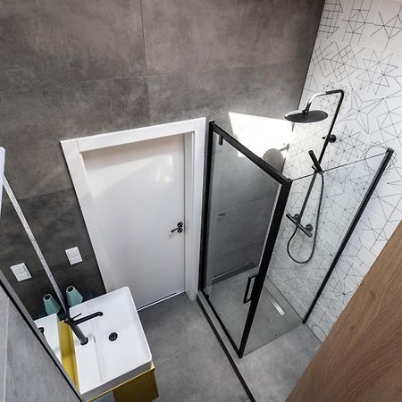 Smart Apartments - Old Town & Main Train Station - By Upstairs Krakow Luaran gambar