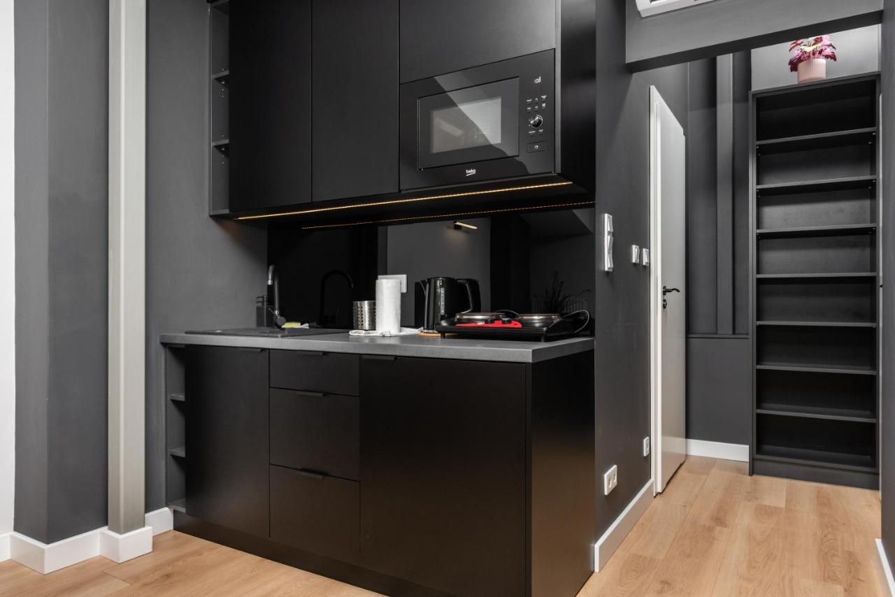 Smart Apartments - Old Town & Main Train Station - By Upstairs Krakow Luaran gambar